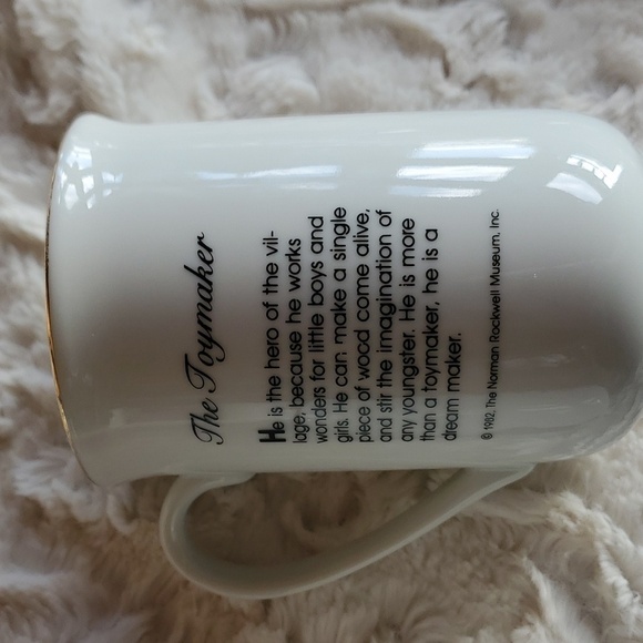 Norman Rockwell Made in Japan Museum Set of 7 Coffee or Tea Cups Gold Rimmed - Picture 15 of 16